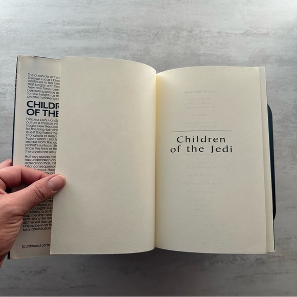 2/$50 - Star Wars - Children of the Jedi by Barbara Hambly - Picture 4 of 11